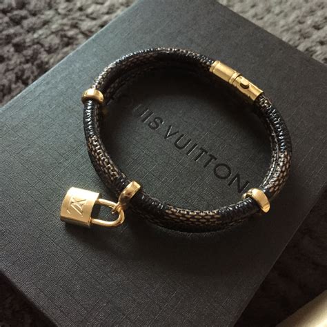 braccialetto louis vuitton uomo pelle|louis vuitton bracelets men.